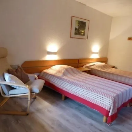 Studio A Avec Double Exposition, Balcon, Parking Couverte Et Acces Internet - Fr-1-512-225 *